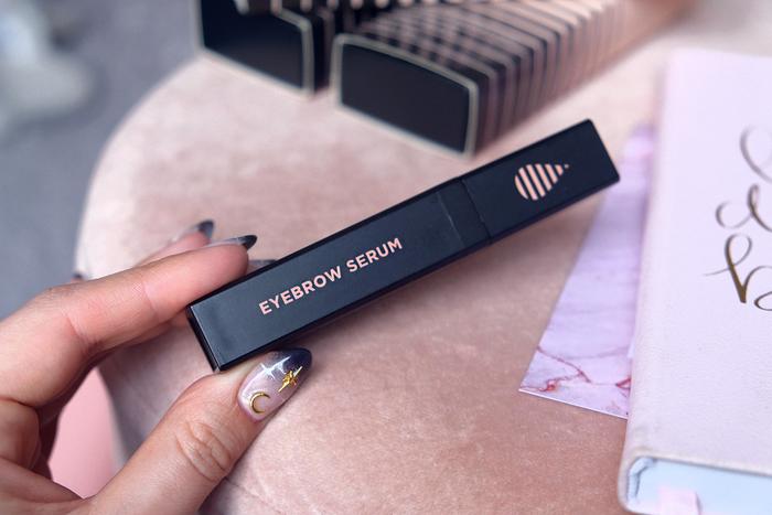 WHAT THE BROW! EYEBROW GROWTH SERUM