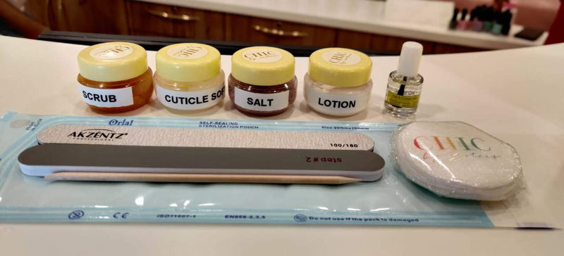 CLASSIC KIT FOR MANICURE AND PEDICURE